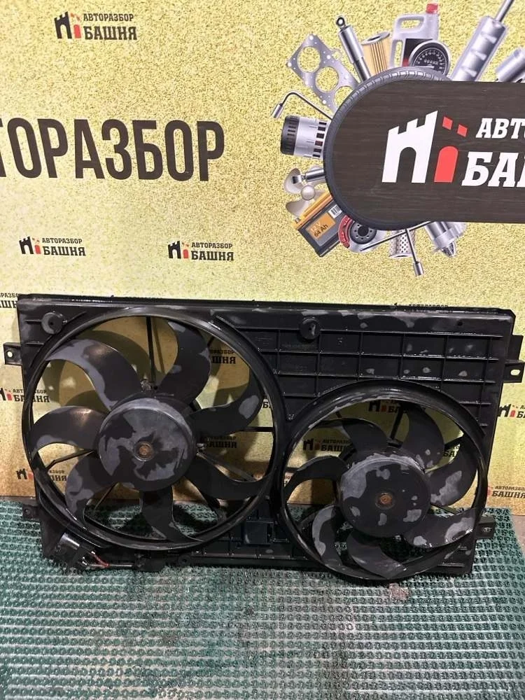 Диффузор радиатора Volkswagen Jetta 2014 5CU121207 CAXA