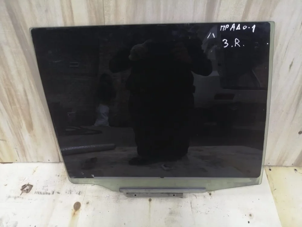 Стекло двери Toyota Land Cruiser Prado 2016 6810360380 150 1GDFTV, заднее правое