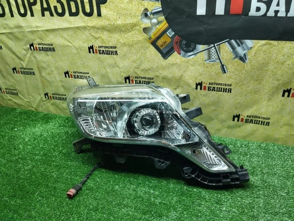 Фара Toyota Land Cruiser Prado 2016 8113060J00 150 1GDFTV, правая