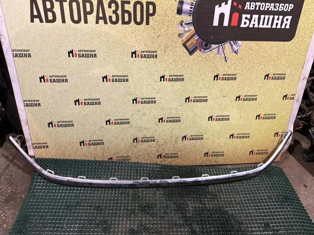 Молдинг решетки радиатора Volkswagen Polo 2020 6N5853651 6 CWVA