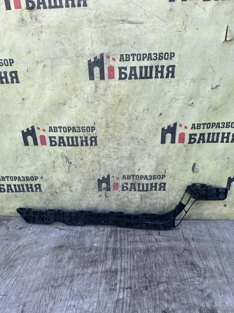 Кронштейн бампера Lexus LX570 2010 5215660070 URJ201 3URFE, задний левый