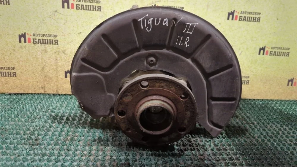 Кулак поворотный Volkswagen Tiguan 2012 1K0407256AA 1 CTHA, передний правый