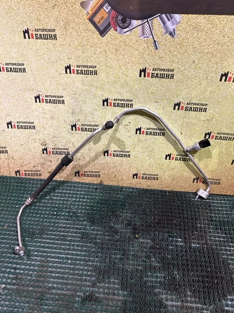 Трубка кондиционера Volkswagen Tiguan 2019 5QF820741J 2 CZDA