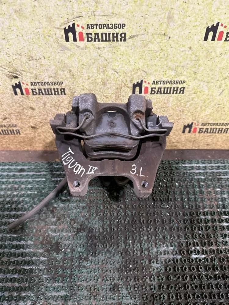 Суппорт Volkswagen Tiguan 2019 3Q0615423 2 CZDA, задний левый