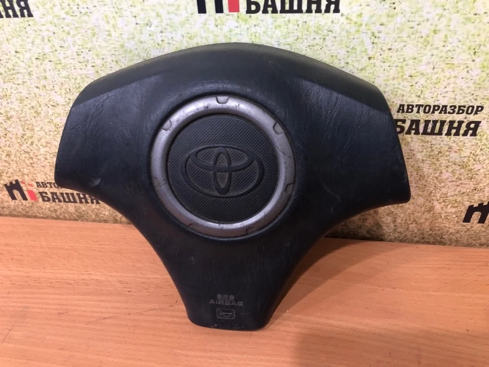 Подушка безопасности в руль Toyota Corolla 2002 4513002260B0 120