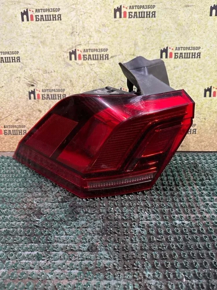 Фонарь наружний Volkswagen Tiguan 2019 5NA945095D 2 CZDA, левый