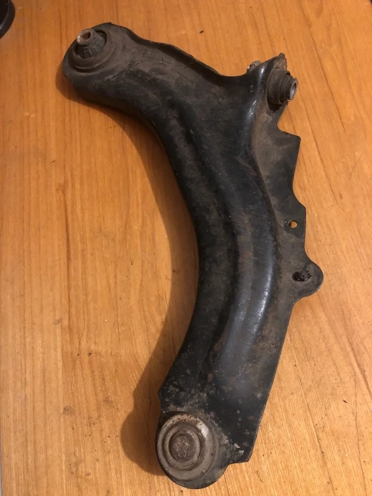 Рычаг Renault Megane 2007 545017775R, передний левый