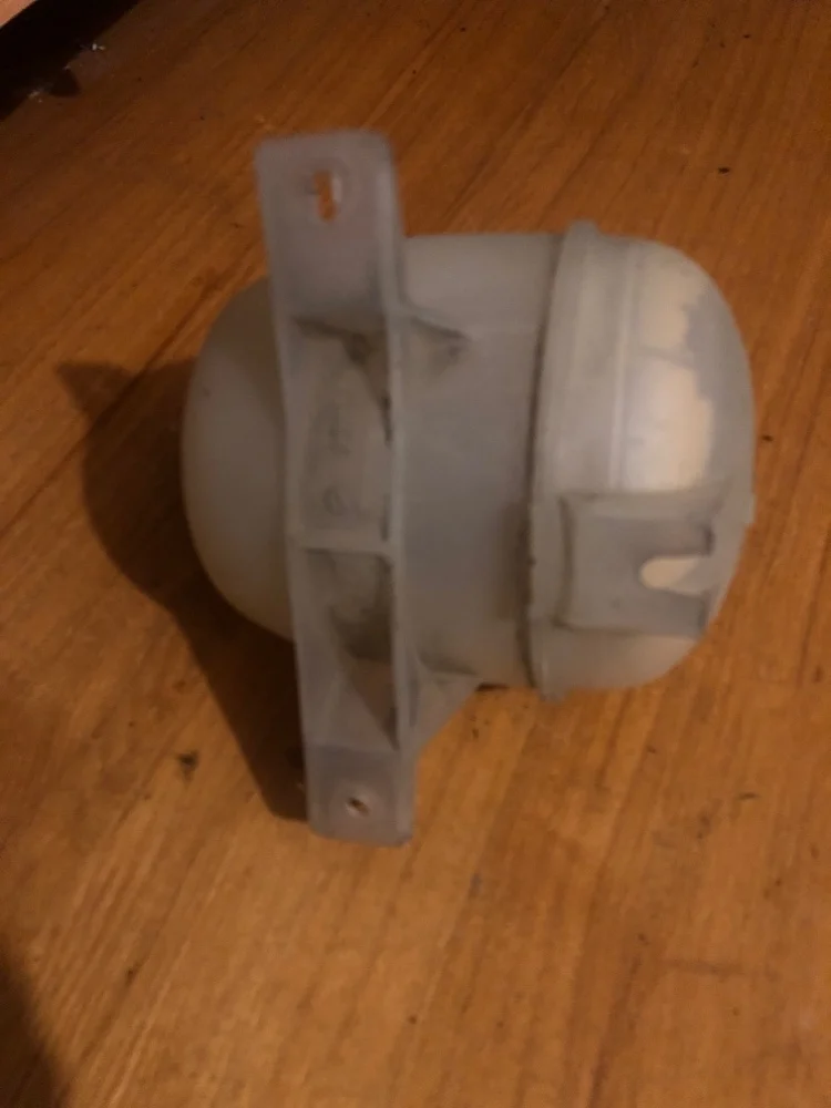 Бачок расширительный Renault Logan 2008 7701470460