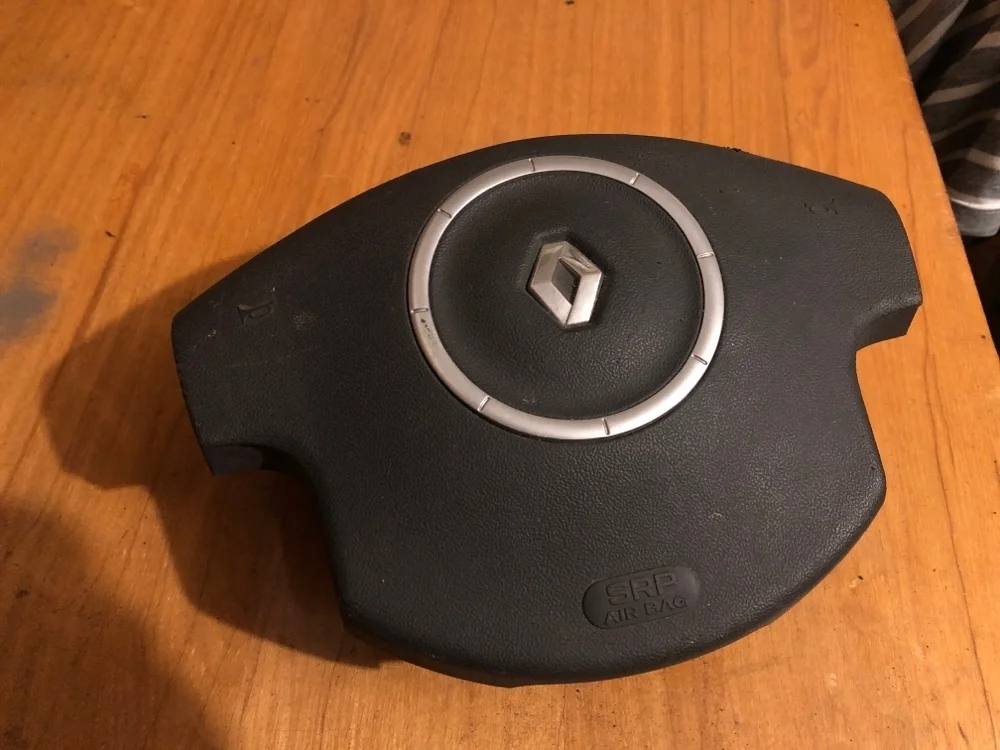 Подушка безопасности в руль Renault Logan 2007 8200891578