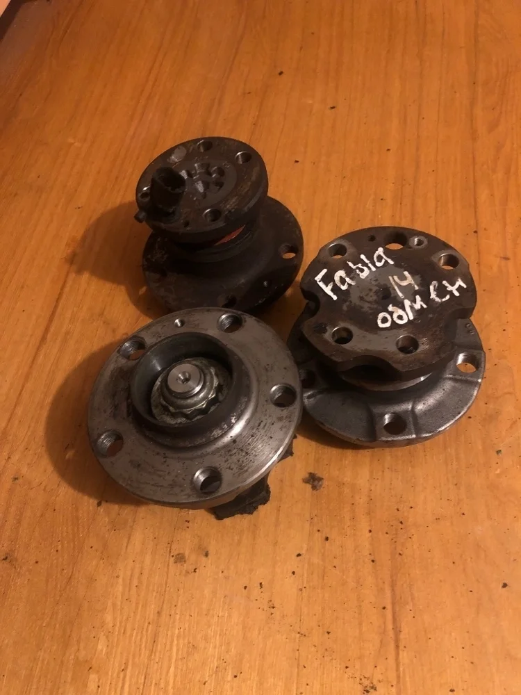 Ступица Skoda Fabia 2014 6RU501611B, задняя