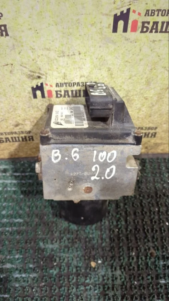 Блок управления ABS Volkswagen Passat 3C0614109D B6