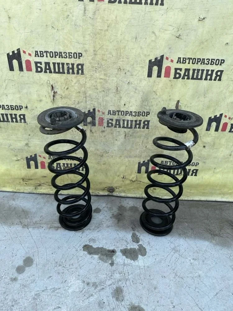 Пружина Skoda Octavia 2018 5Q0511121BC A7 CWVA, задняя