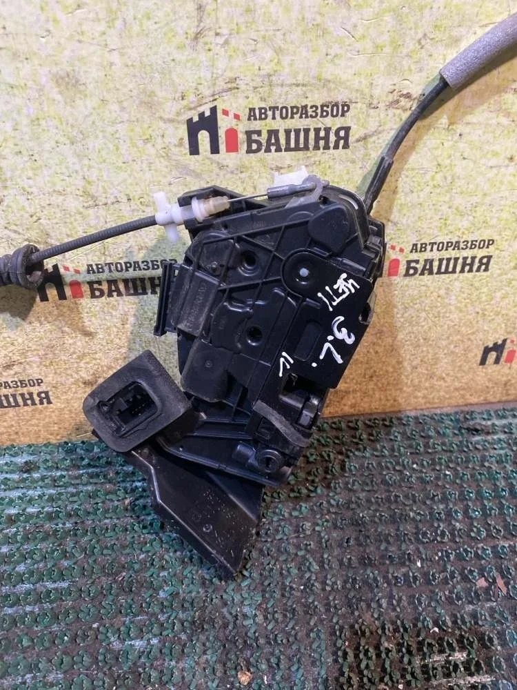 Замок двери Skoda Yeti 2010 5K4839015F CBZB, задний левый