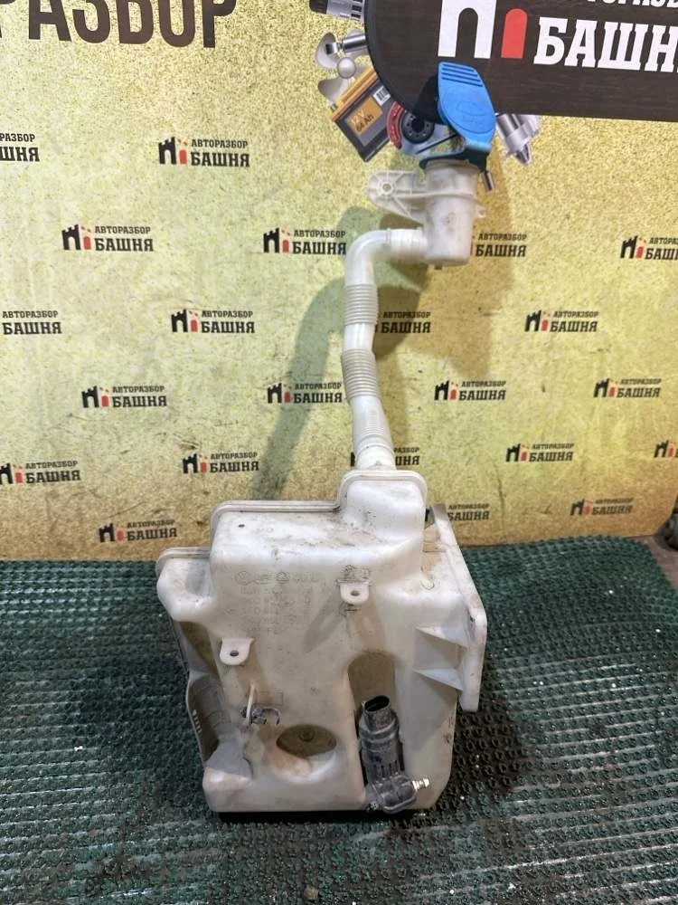 Бачок омывателя Skoda Yeti 2010 1K0955453S CBZB