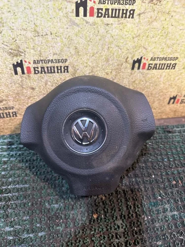 Подушка безопасности в руль Volkswagen Polo 2011 6R0880201J 5 CFNA