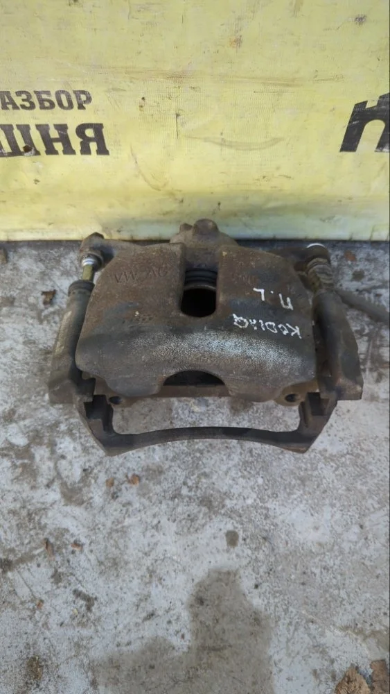 Суппорт Skoda Kodiaq 2018 8V0615123D CZDA, передний левый