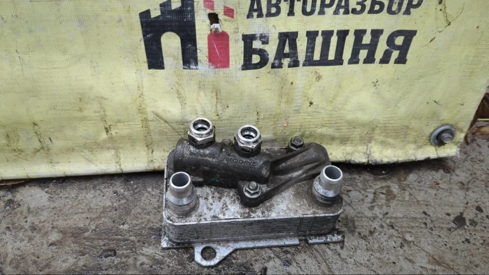 Радиатор масляный Mercedes C-Class 2014 A0995001900 W205 274.910