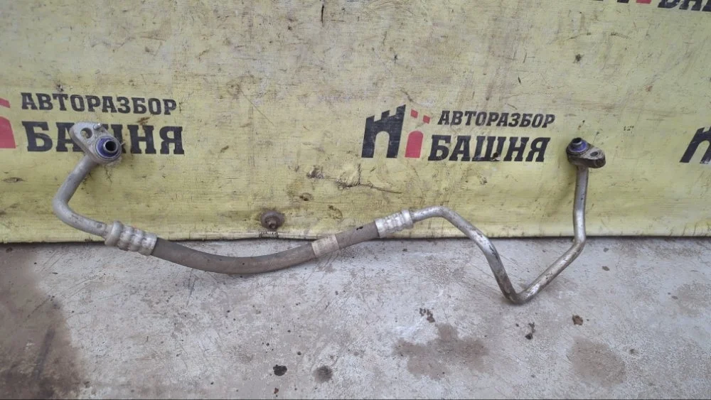 Трубка кондиционера Mercedes C-Class 2014 A2058300015 W205 274.910