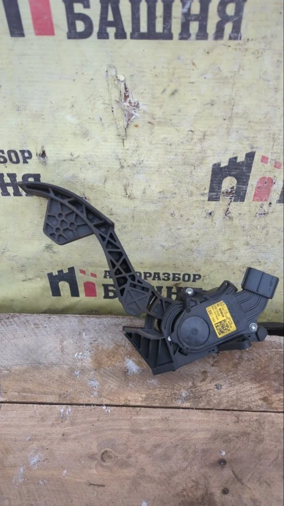 Педаль газа Volkswagen Polo 2019 6C1721503D 5 CWVB