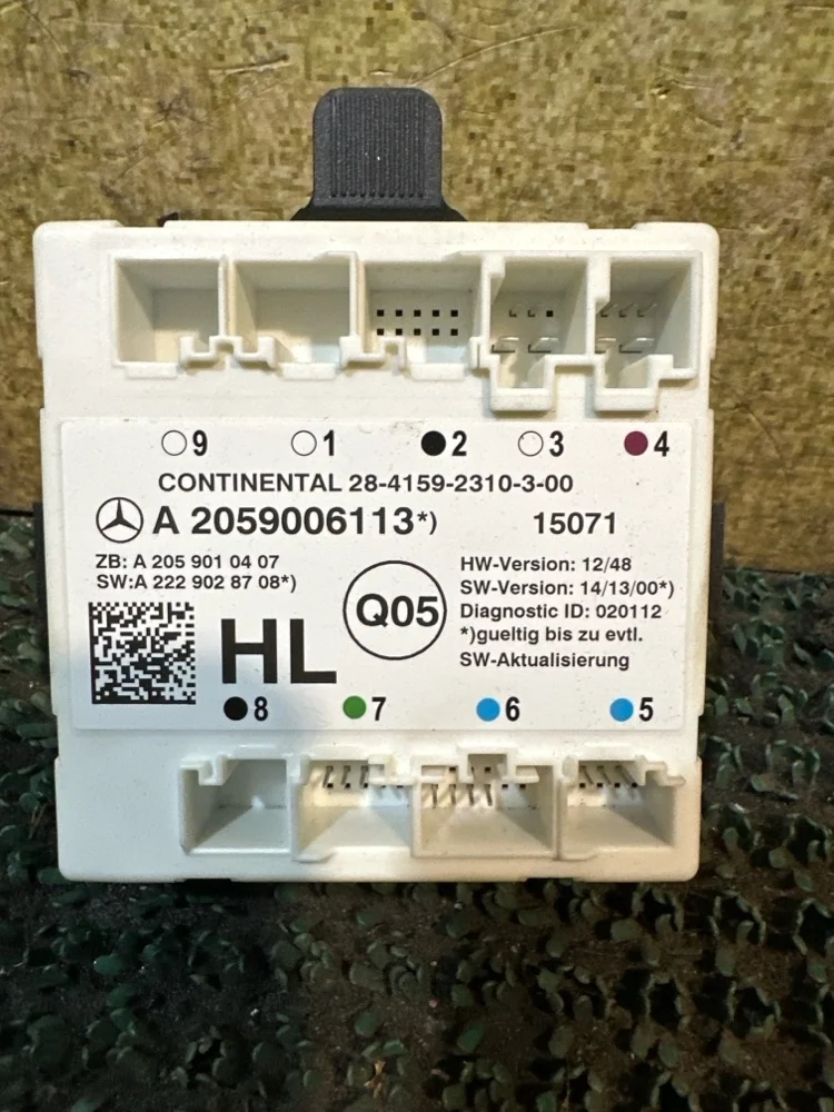 Блок управления дверьми Mercedes C-Class 2014 A2059006313 W205 274.910