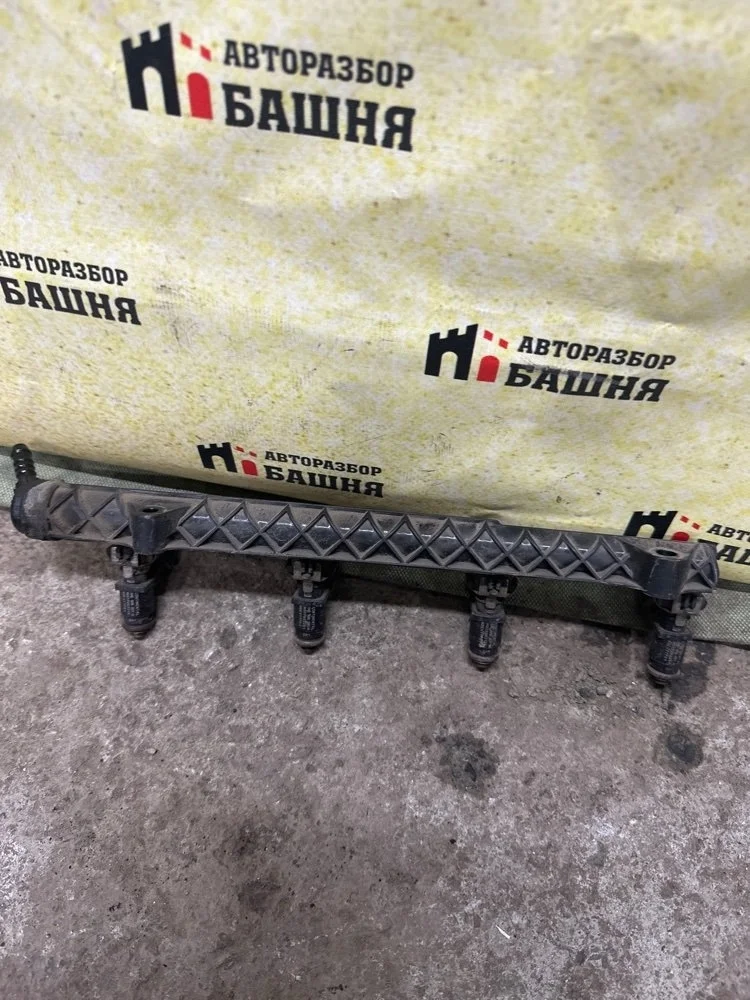 Форсунка топливная Volkswagen Polo 2021 04E906031H 6 CWVA