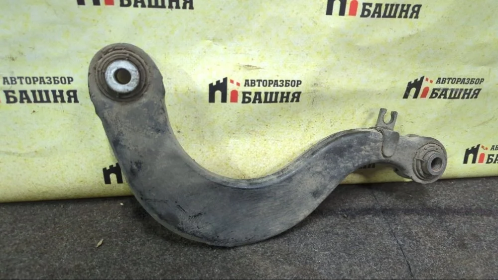 Рычаг поперечный Volkswagen Tiguan 2020 5Q0505323D 2 DBGC, задний