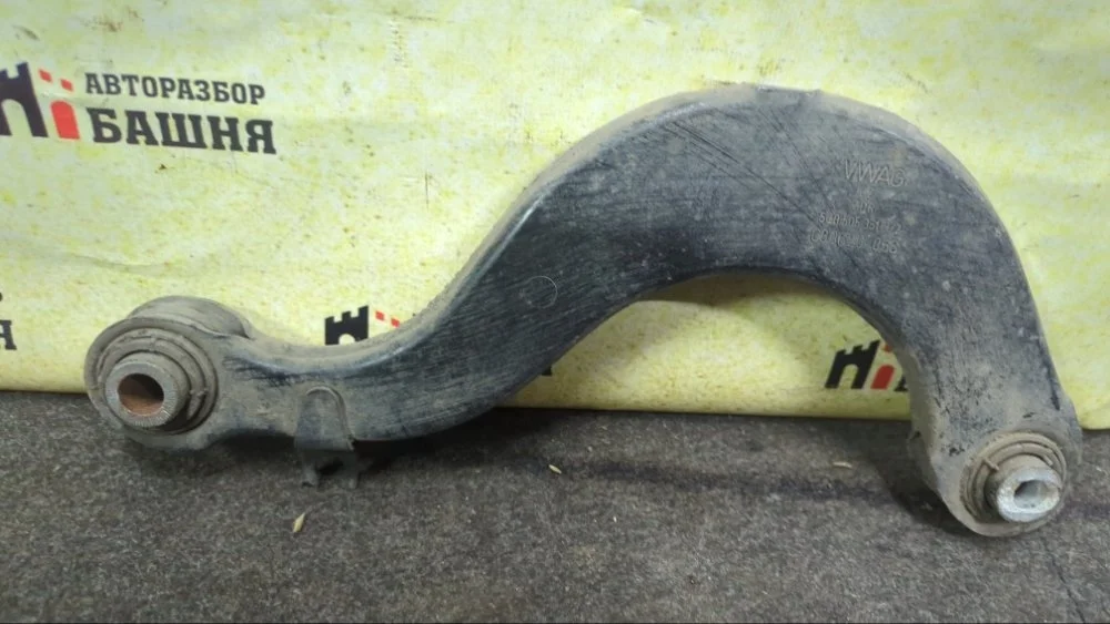 Рычаг поперечный Volkswagen Tiguan 2020 5Q0505323D 2 DBGC, задний