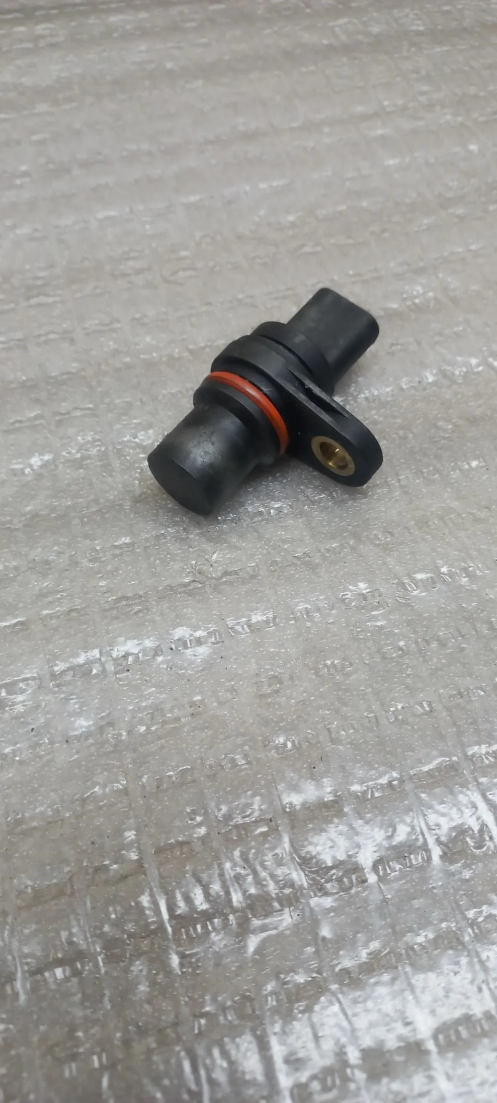 Датчик положения распредвала SsangYong Actyon II рестайлинг (2013—2021) 2015 белый