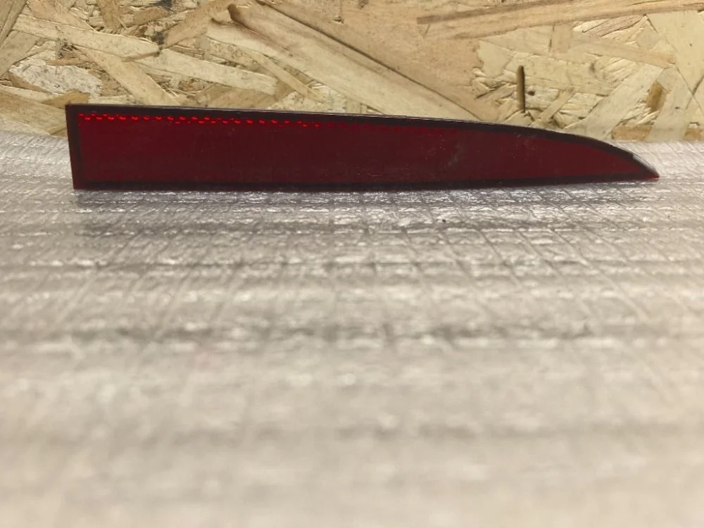 Отражатель в бампер задний правый SsangYong Actyon II (2010—2013) 2015 белый