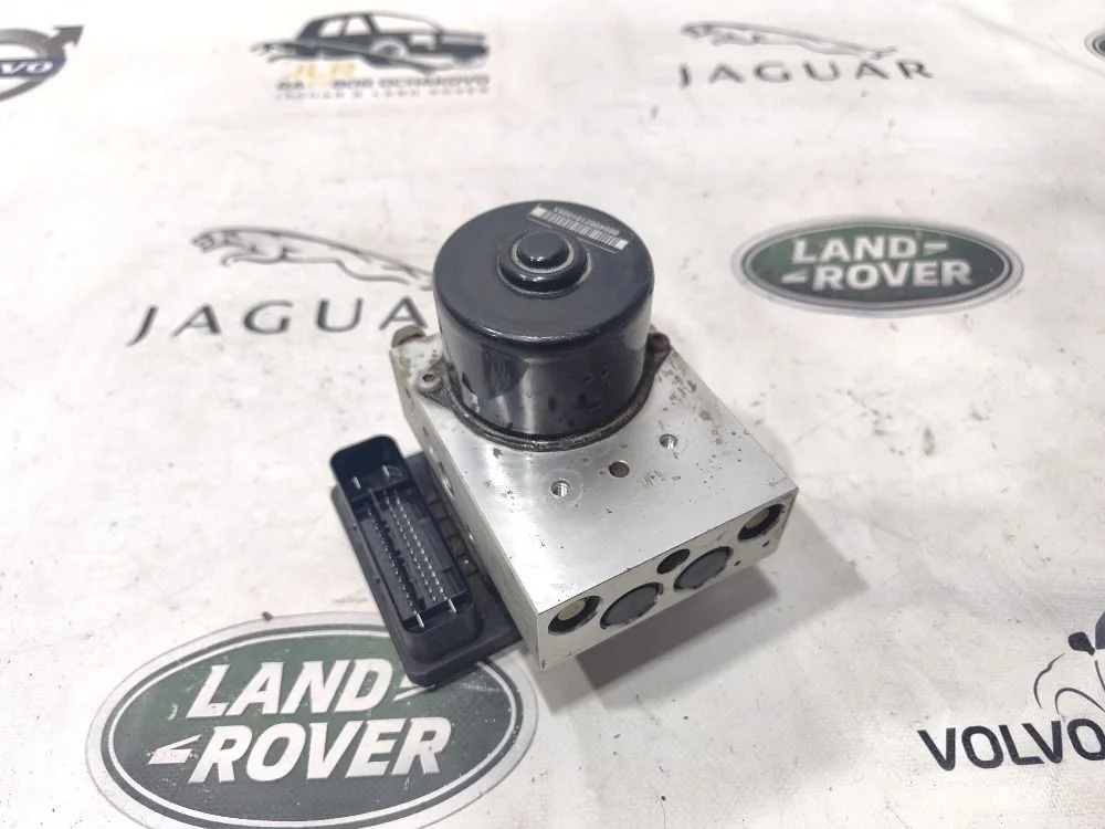 Блок ABS Volvo XC70 S60 S80 30714952 V70 II рестайлинг (2004—2007) B5254T2