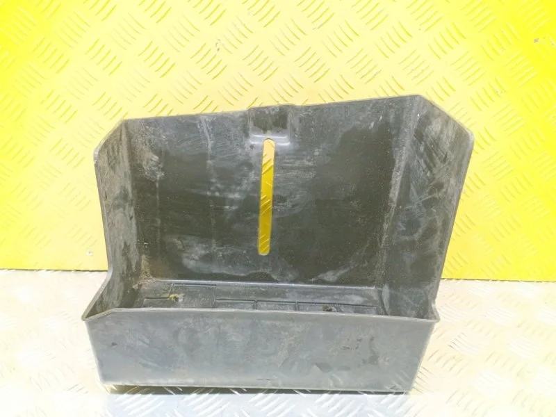 Полка аккумулятора Mitsubishi L200 (2015-2022) 2017 MN179221 ПИКАП 2.4 D 4N15