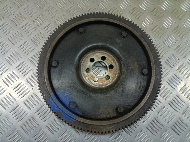 Маховик Mitsubishi L200 (1996-2006) 2001 MD374117