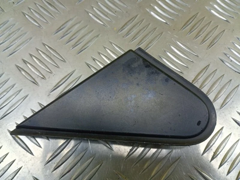 Накладка (кузов наружные) Toyota Rav 4 (Ca40) (2012-2019) 2014 6011842020 2.0 D 1ADFTV