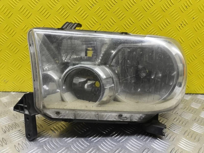 Фара левая Toyota Tundra Ii (2006-2022) 2014 811500C050