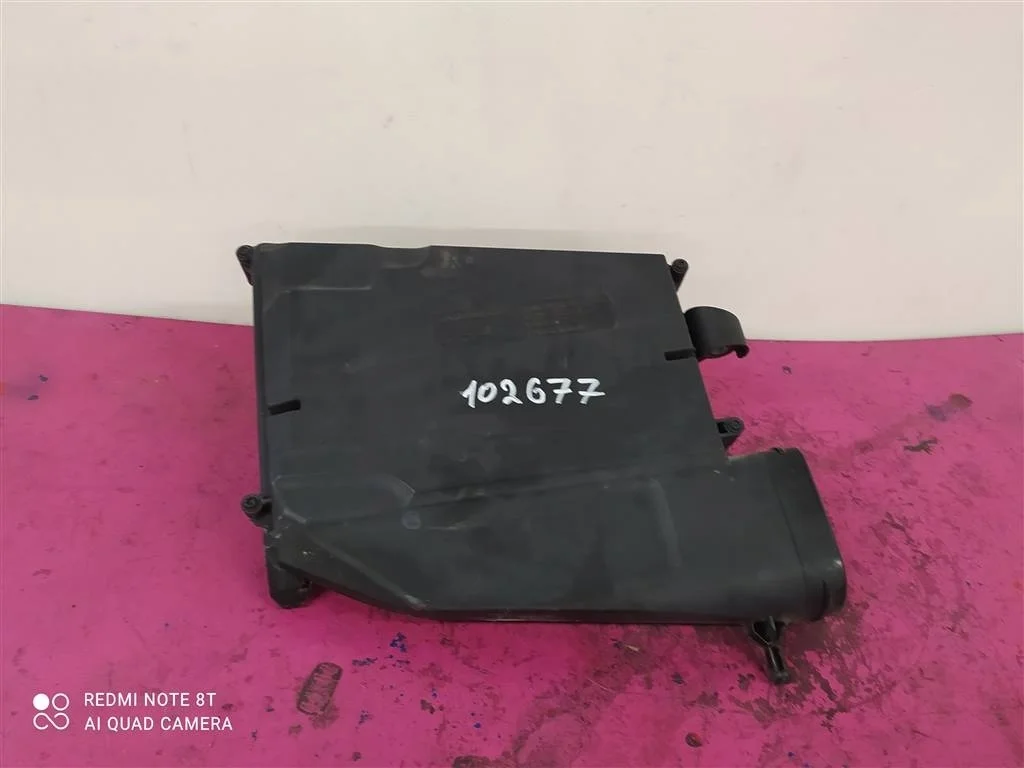 Корпус фильтра правый MB W212 X204 3,0 A6420901601