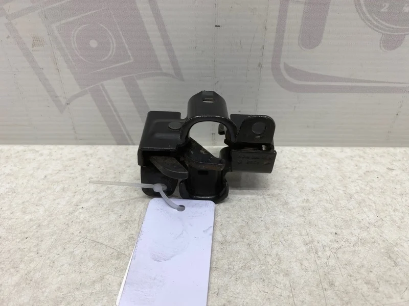 Замок капота нижняя часть Mercedes-benz 2002 W203