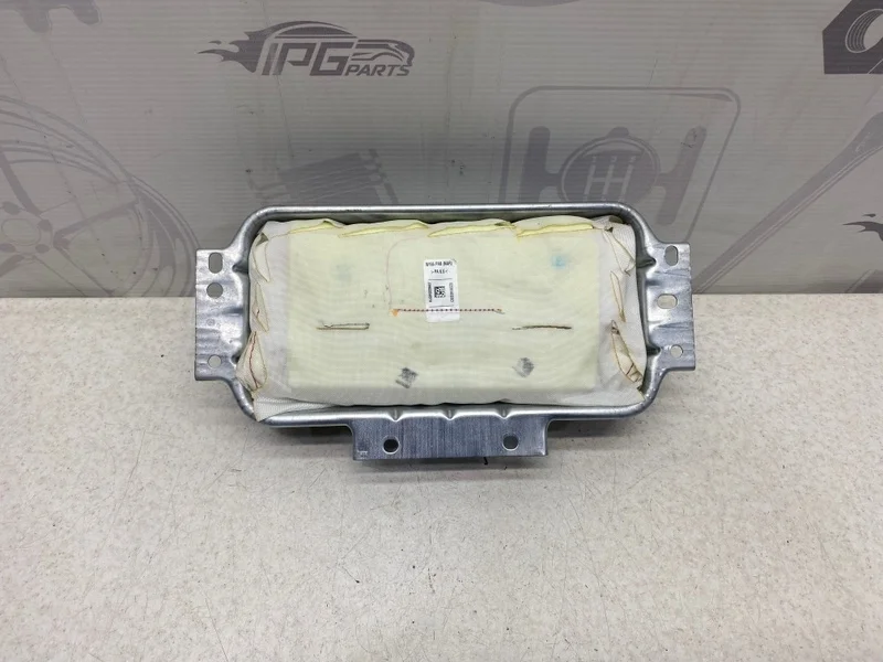 Подушка безопасности в торпеду Mercedes-benz GLE 2018 W166