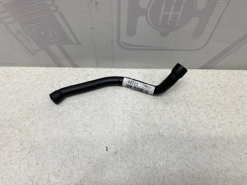 Трубка вентиляции картерных газов Mercedes-benz 2005 W203