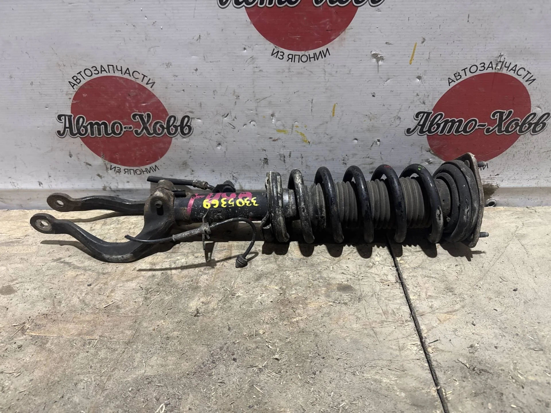 Стойка передняя правая Infiniti M37 Y51 VQ37VHR