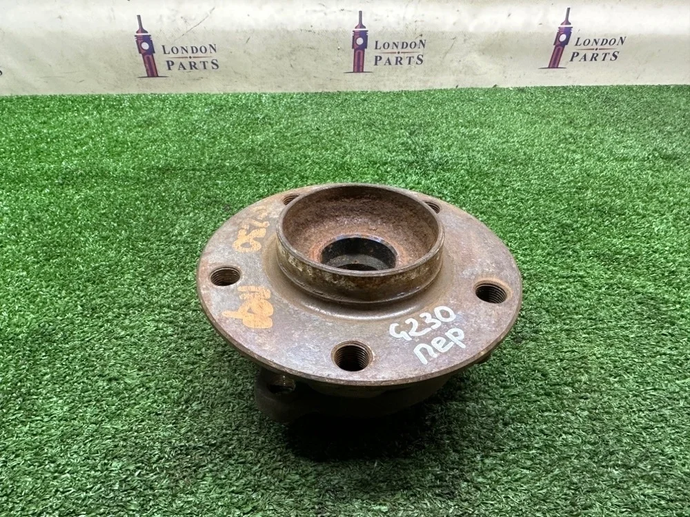 Ступица BMW F02