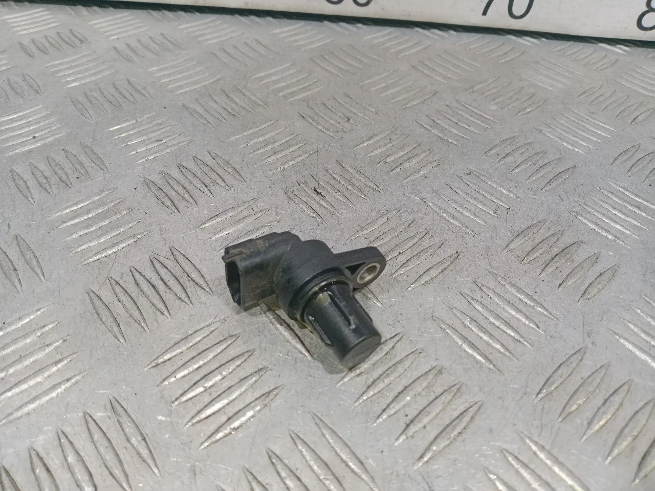 [Б/У] Датчик положения распредвала MB [Код: 00521169 ]