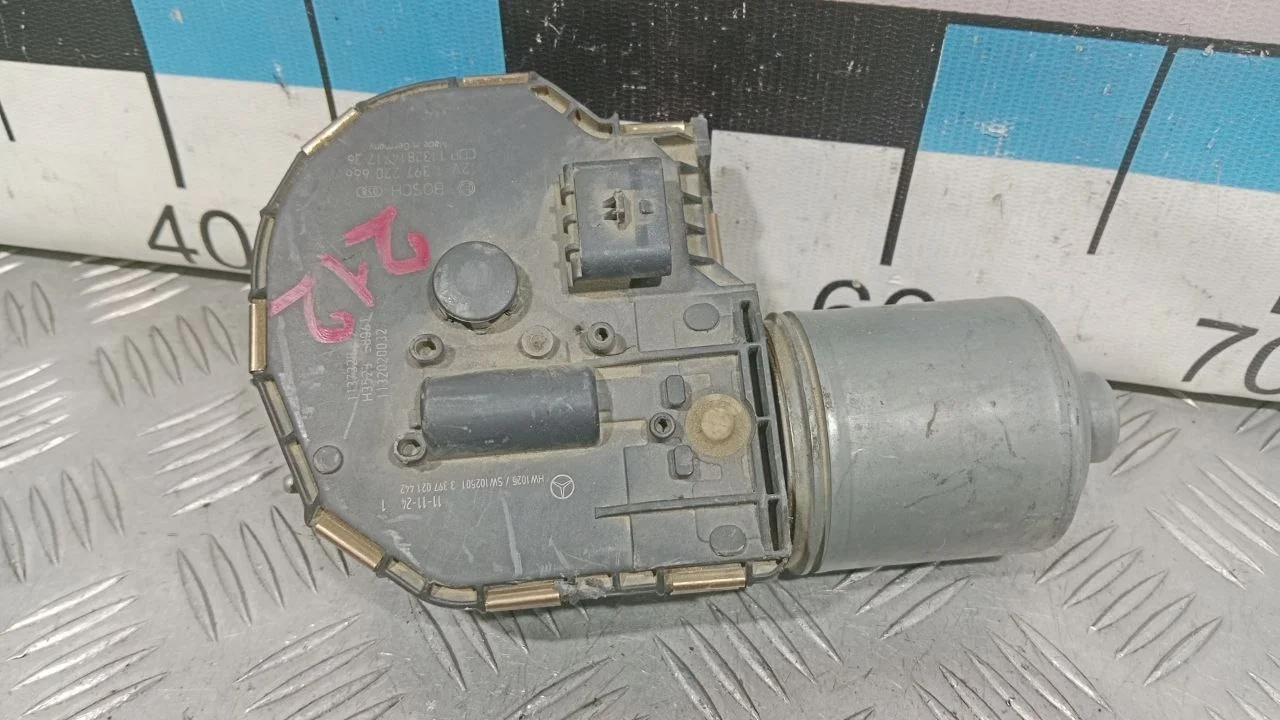 [ЧАСТЬ Б/У] Моторчик трапеции стеклоподъемников Mercedes Benz W212 E-Klasse 2009-2016
 Mer - Только моторчик без трапеции [Код: 00394491 ]