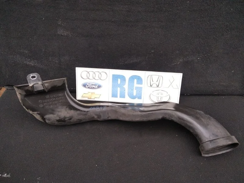 Воздуховод Opel Astra J 2010 Хэтчбек