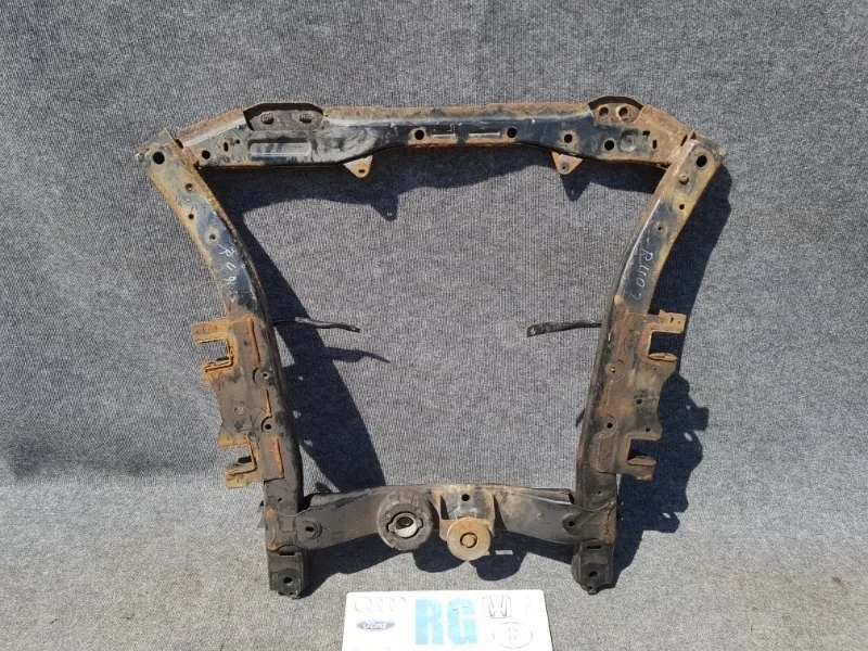 Подрамник Renault Duster 2014 H79