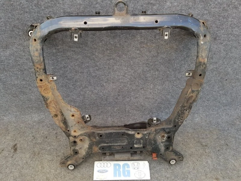 Подрамник Land Rover Freelander 2011