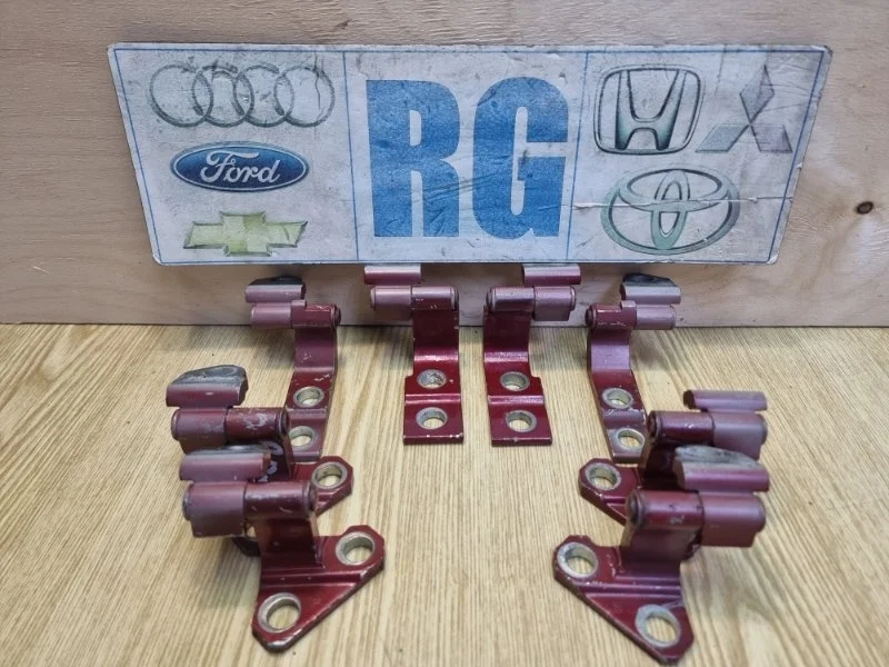Петля двери Lexus GS300 2006