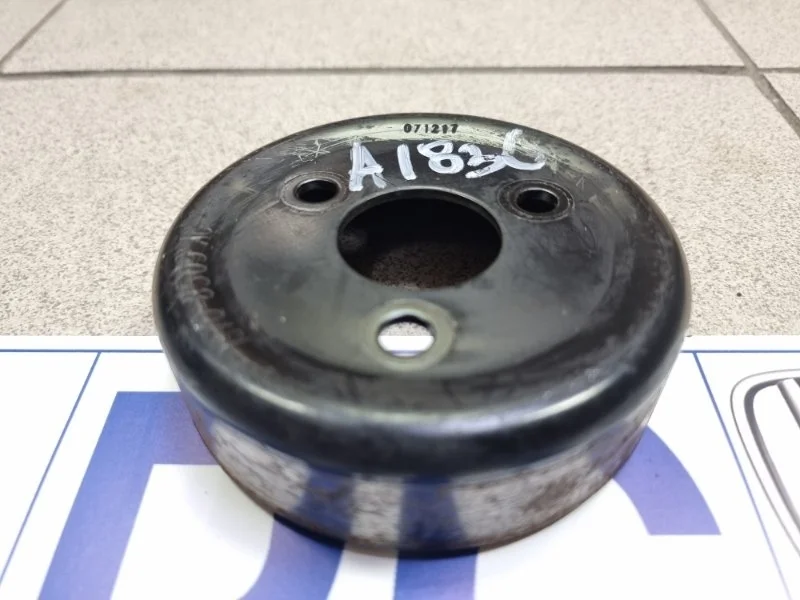 Шкив помпы Ford C-Max 2008