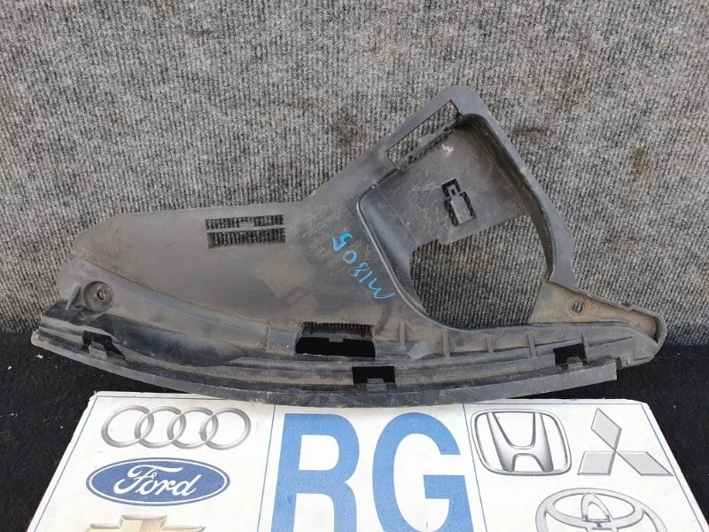 Кронштейн бампера Volvo XC60 2010