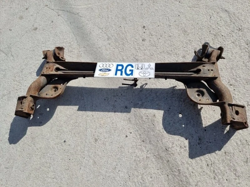 Балка подвески Renault Duster 2013 H79