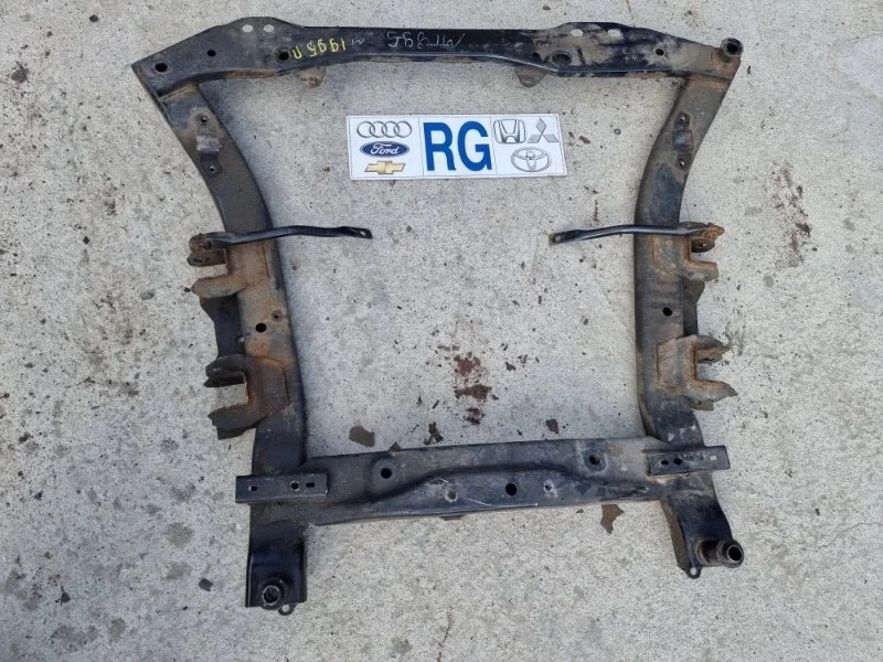Подрамник Renault Duster 2013 H79